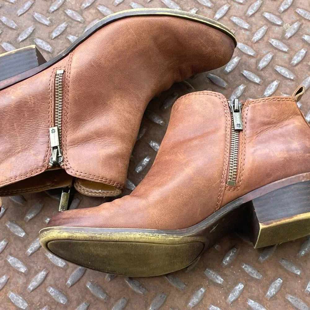 Lucky Brand Women Ankle Boots Brown Genuine Leather Shoes Zip Closure Size 6.5M - Picture 3 of 10